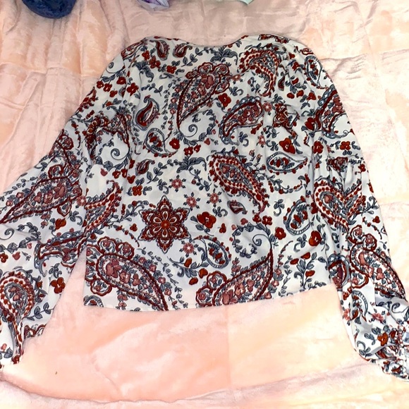 BRAND NEW Banana Republic dress top with bell sleeves - Picture 2 of 2